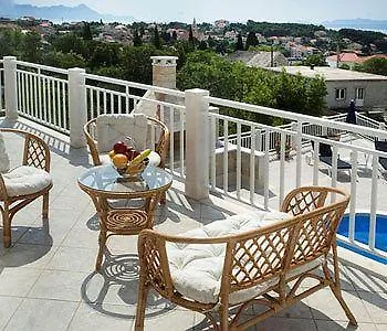 Villa More Sumartin