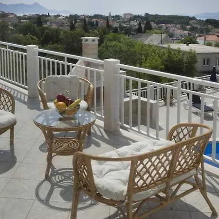 Villa More Sumartin