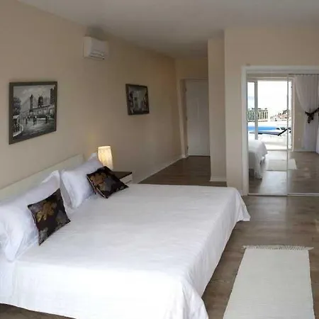 Villa More 3*