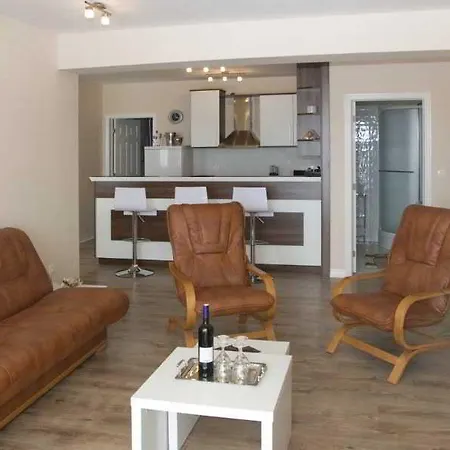 Villa More