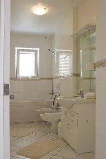 Villa More 3* Sumartin