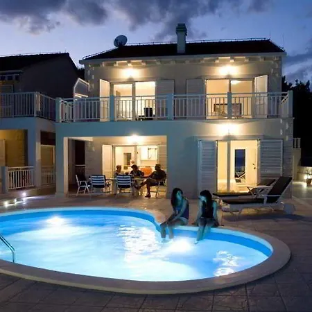 Hotel Villa More